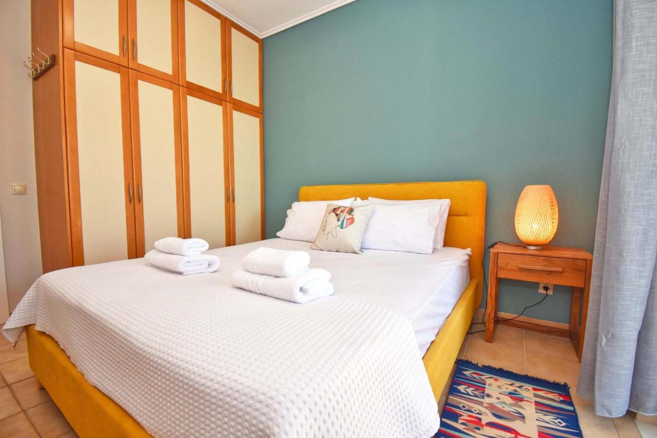 Pebbles And Sea At Barbati With Shared Pool Apartment Luaran gambar