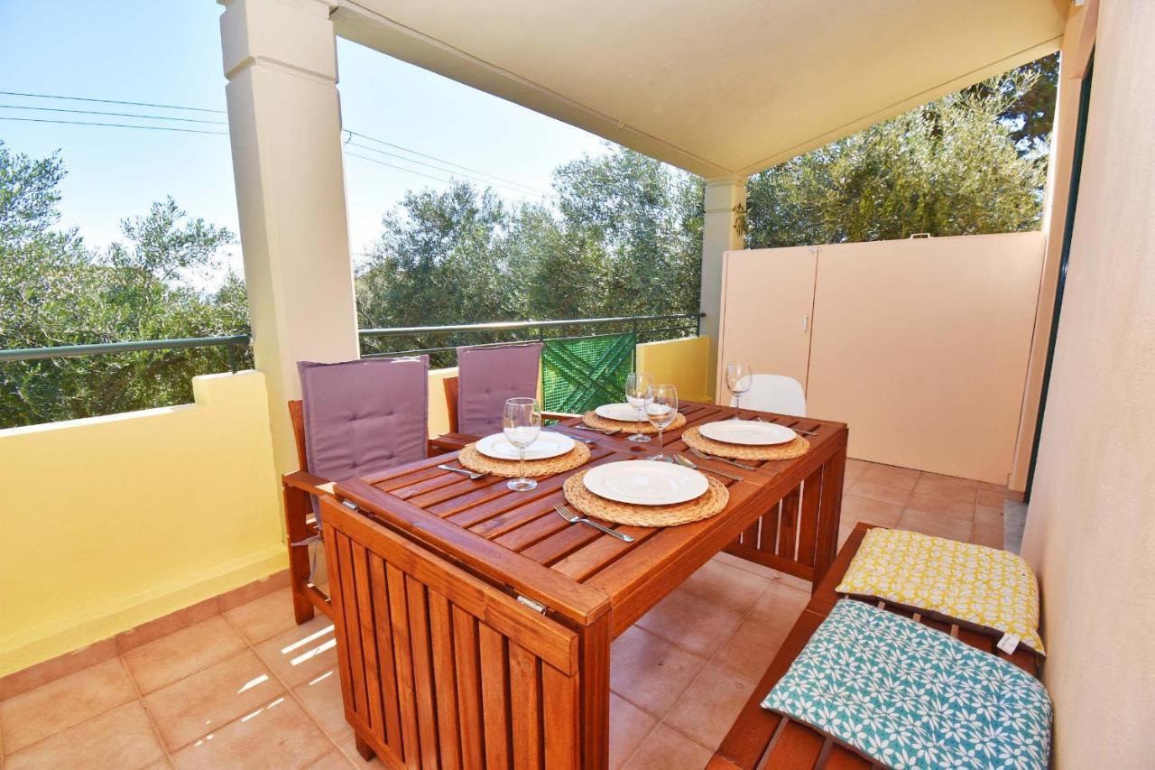 Pebbles And Sea At Barbati With Shared Pool Apartment Luaran gambar