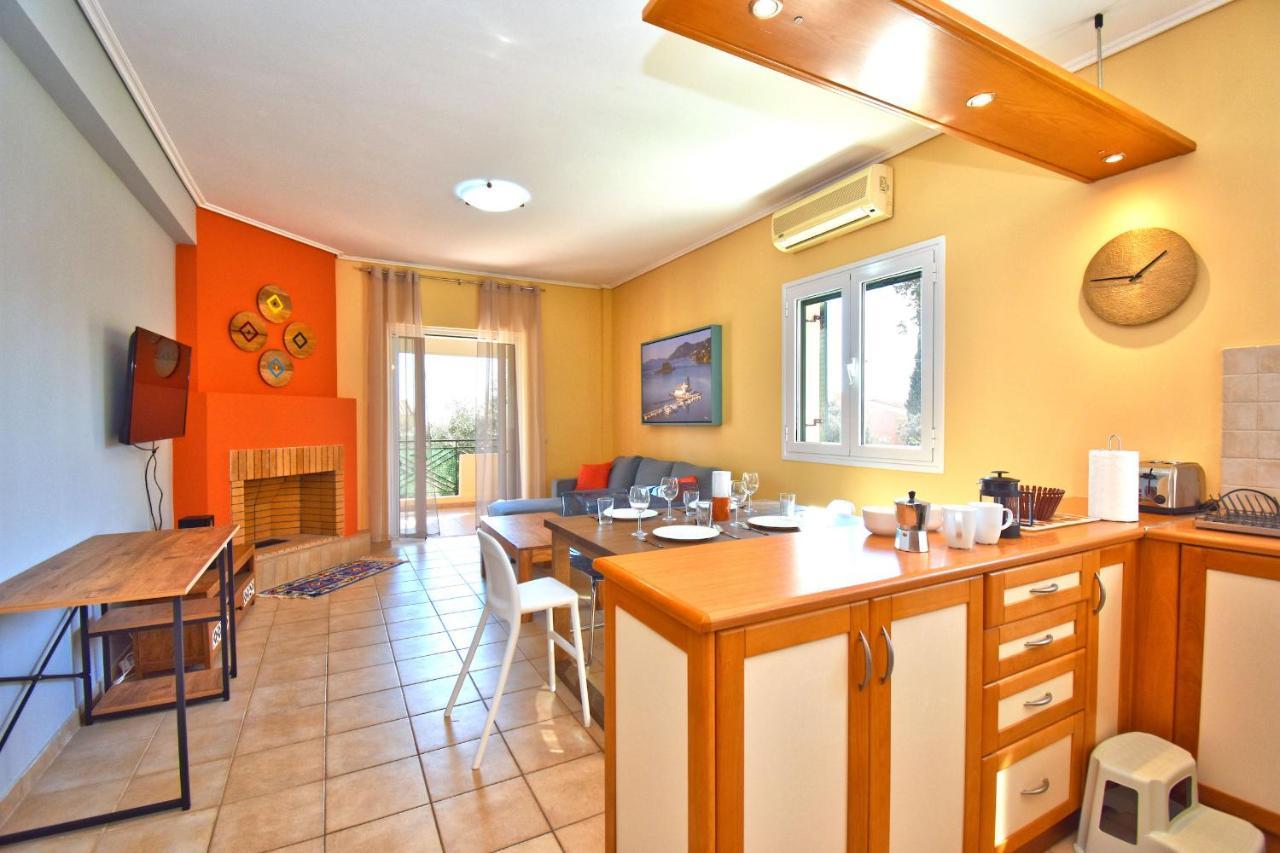 Pebbles And Sea At Barbati With Shared Pool Apartment Luaran gambar