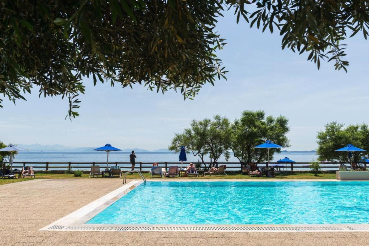 Pebbles And Sea At Barbati With Shared Pool Apartment Luaran gambar